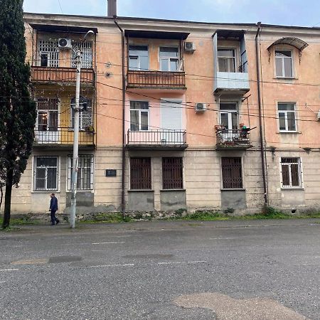 1 Квартира Люкс У Моря Σουχούμι Εξωτερικό φωτογραφία